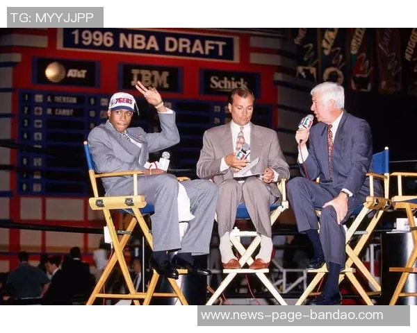 格莱姆斯单场送出13助攻成队史替补球员新纪录自04年艾弗森后首人 格莱姆斯单场送出13助攻成队史替补球员新纪录自04年艾弗森后首人