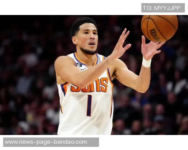 布克半场表现不佳仅得13分4助攻正负值惨淡11球队陷入困境