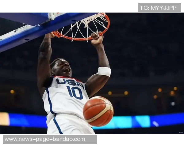 爱德华兹29分钟内高效发挥18投8中贡献26分5篮板3助攻2盖帽表现精彩但犯规频繁影响比赛乐趣